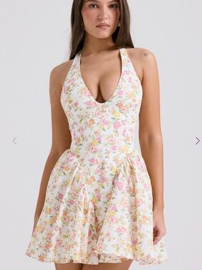 House of CB Valentia